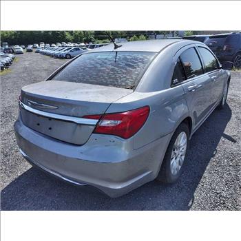 2013 Chrysler 200 (Hartford, CT 06114)