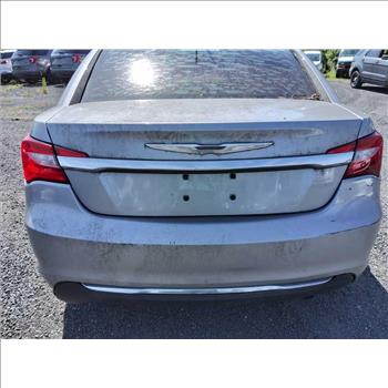 2013 Chrysler 200 (Hartford, CT 06114)