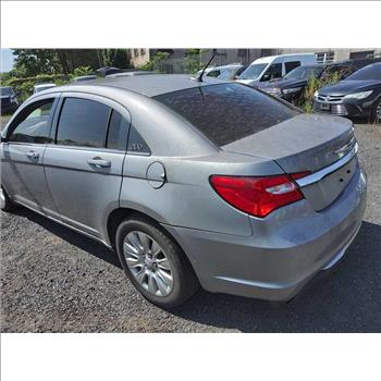 2013 Chrysler 200 (Hartford, CT 06114)