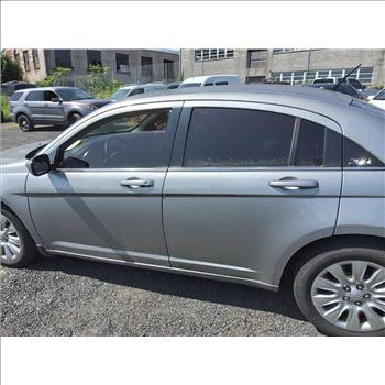 2013 Chrysler 200 (Hartford, CT 06114)