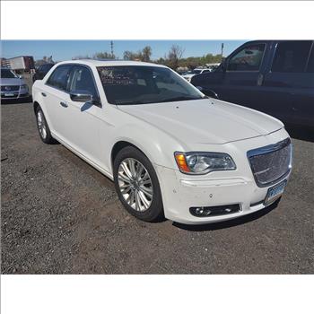 2013 Chrysler 300 (Hartford, CT 06114)