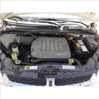 2013 Dodge Caravan (Staten Island, NY 10309)