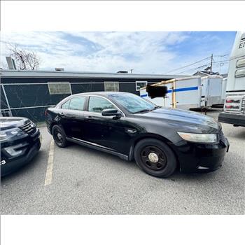 2013 Ford Taurus (Garfield, NJ 07026)