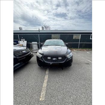 2013 Ford Taurus (Garfield, NJ 07026)