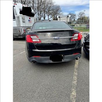 2013 Ford Taurus (Garfield, NJ 07026)