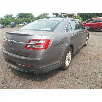 2013 Ford Taurus (Hartford, CT 06114)