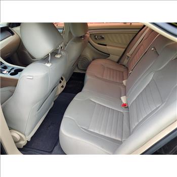 2013 Ford Taurus (Hartford, CT 06114)