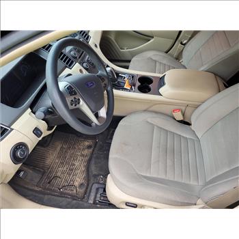 2013 Ford Taurus (Hartford, CT 06114)