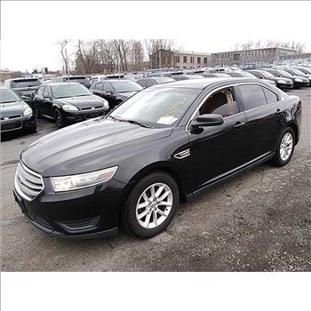 2013 Ford Taurus (Hartford, CT 06114)