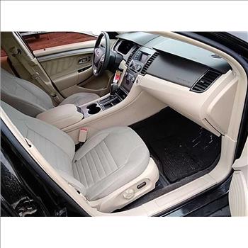 2013 Ford Taurus (Hartford, CT 06114)