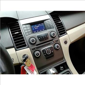 2013 Ford Taurus (Hartford, CT 06114)