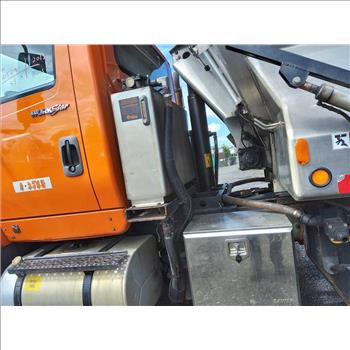 2013 International 7400 (Hartford, CT 06114)