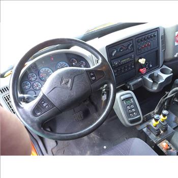 2013 International 7400 (Hartford, CT 06114)