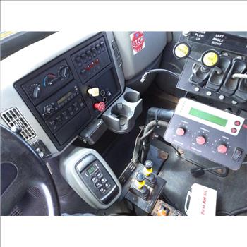 2013 International 7400 (Hartford, CT 06114)