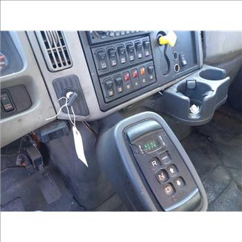 2013 International 7400 (Hartford, CT 06114)