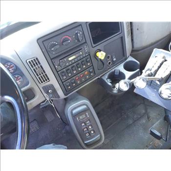 2013 International 7400 (Hartford, CT 06114)