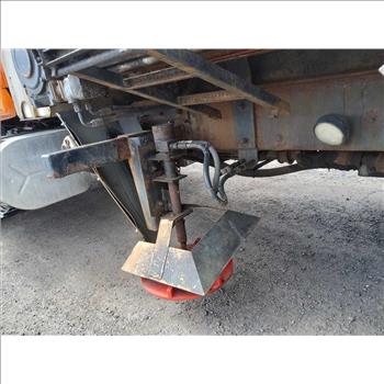 2013 International 7400 SBA 4X2 (Hartford, CT 06114)