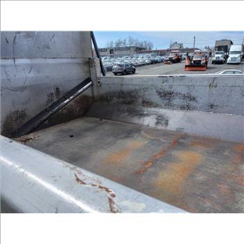 2013 International 7400 SBA 4X2 (Hartford, CT 06114)