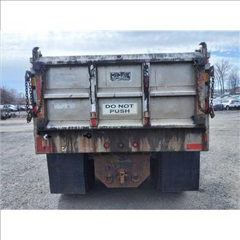 2013 International 7400 SBA 4X2 (Hartford, CT 06114)