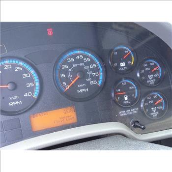 2013 International 7400 SBA 4X2 (Hartford, CT 06114)