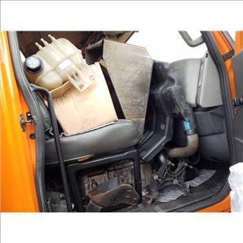 2013 International 7400 w/Plow (Hartford, CT 06114)