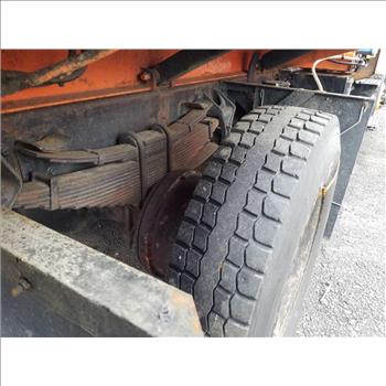 2013 International 7400 w/Plow (Hartford, CT 06114)