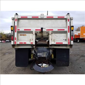 2013 International 7400 w/Plow (Hartford, CT 06114)
