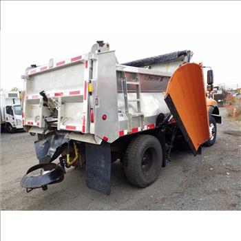 2013 International 7400 w/Plow (Hartford, CT 06114)