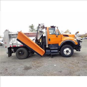 2013 International 7400 w/Plow (Hartford, CT 06114)
