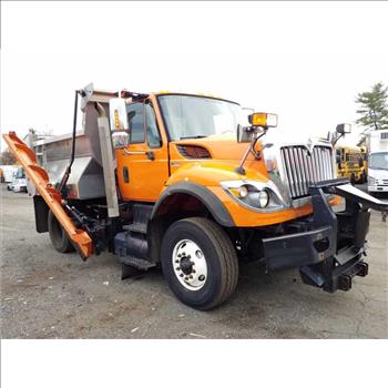 2013 International 7400 w/Plow (Hartford, CT 06114)