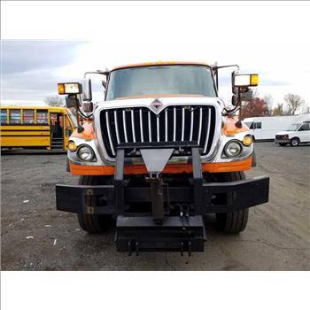 2013 International 7400 w/Plow (Hartford, CT 06114)