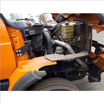 2013 International 7400 w/Plow (Hartford, CT 06114)