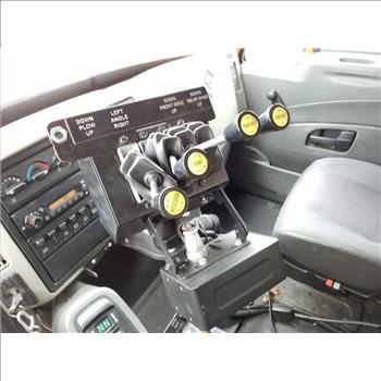 2013 International 7400 w/Plow (Hartford, CT 06114)