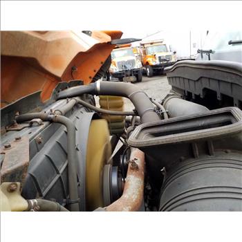 2013 International 7400 w/Plow (Hartford, CT 06114)