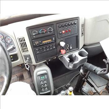 2013 International 7400 w/Plow (Hartford, CT 06114)