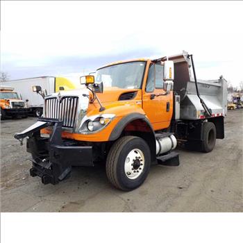 2013 International 7400 w/Plow (Hartford, CT 06114)