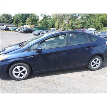 2013 Toyota Prius (Hartford, CT 06114)