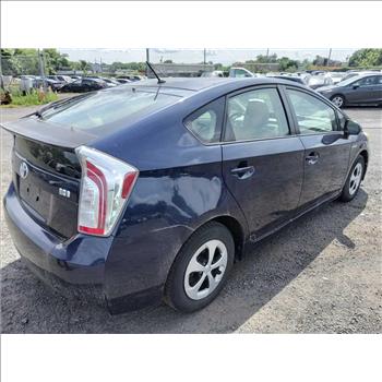 2013 Toyota Prius (Hartford, CT 06114)
