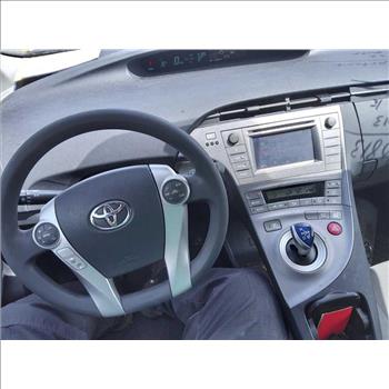 2013 Toyota Prius (Hartford, CT 06114)
