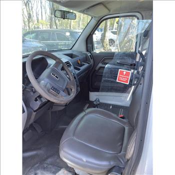 2014 AM GENERAL MV1 (Staten Island, NY 10309)