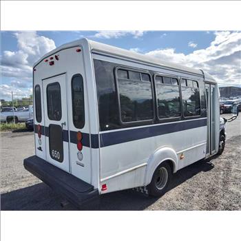 2014 Ford E-350 (Hartford, CT 06114)