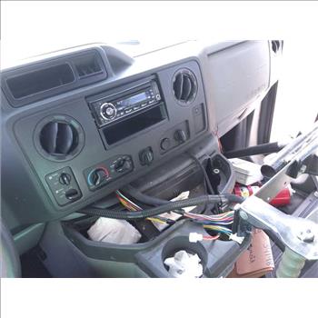 2014 Ford E-350 (Hartford, CT 06114)