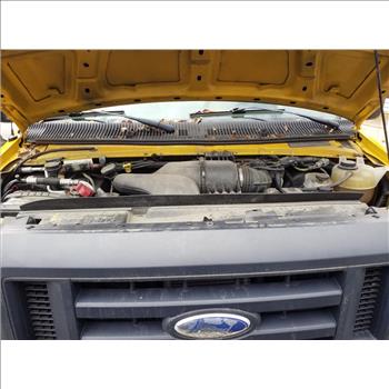 2014 Ford Econoline (Staten Island, NY 10309)