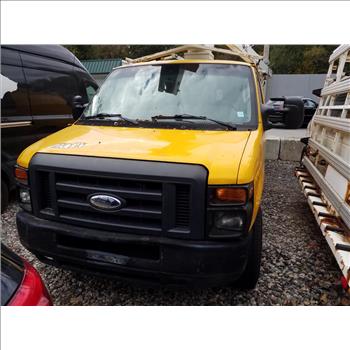 2014 Ford Econoline (Staten Island, NY 10309)
