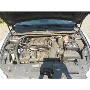 2014 Ford Taurus (Hartford, CT 06114)