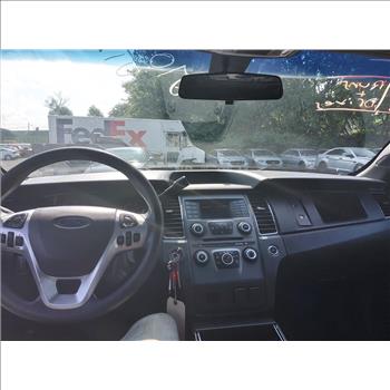 2014 Ford Taurus (Hartford, CT 06114)