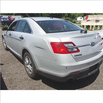 2014 Ford Taurus (Hartford, CT 06114)
