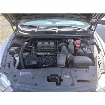 2014 Ford Taurus (Hartford, CT 06114)