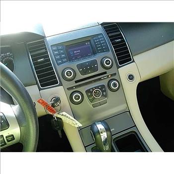 2014 Ford Taurus (Hartford, CT 06114)