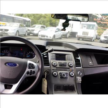 2014 Ford Taurus (Hartford, CT 06114)